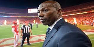 NFL: Terrell Owens Sparks Super Bowl LIX Controversy with Accusations  Against Chiefs | Pasión Fútbol