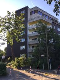 Wir haben diese 698 mietwohnungen in duisburg für sie gefunden. 3 Zimmer Wohnung Zum Verkauf Angermunder Strasse 237 47269 Duisburg Rahm Mapio Net