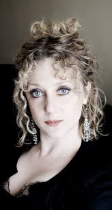 The casting of Carol Kane as Gitl in the 1975 film *Hester Street* is a  fascinating tale of the filmmakers' commitment to authenticity and Kane's  remarkable ability to bring depth to her