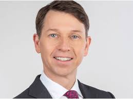 BlackRock US ESG flows fall