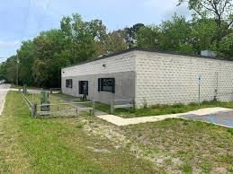 They have the buggies locked. 113 119 S Goose Creek Blvd Goose Creek Sc 29445 Retail For Lease Loopnet Com