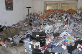 Sie sammeln dinge, die für andere menschen als überflüssig erscheinen und. Reinigung Messie Wohnung Koln Umgebung Clean Concept Plus