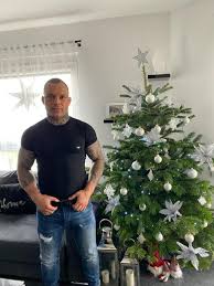 Chciałbym Wam życzyć świąt rodzinnych i spokojnych. Święta to czas dla  bliskich i trzymajmy się tego. Co do mojego powrotu do octagonu KSW to jak  zapewne wiecie nie pojawię się w nim