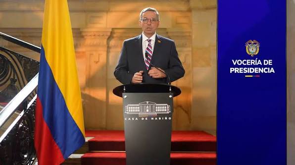 ECONOMÍA 🌐 Gobierno solicita al FMI misión técnica para evaluar la economía  colombiana 📌 BOGOTÁ.- El Gobierno Nacional solicitó al Fondo Monetario  Internacional (FMI) adelantar la misión de su equipo técnico para