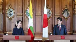 © ap/kirsty wigglesworth demonstran memegang spanduk di luar kedutaan besar myanmar di london, kamis, 8 april 2021. Shinzo Abe Jepang Akan Dukung Demokratisasi Myanmar Tribunnews Com Mobile