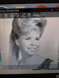 Dear Silent 🤫 members of our group say anything to stay active. Chocolate  Eclairs Recipe https://askinz.com/chocolate-eclairs-recipe/