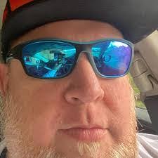 Daniel Ruark's Instagram, Twitter & Facebook