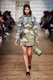 Opening show von marina hörmanseder auf der mq fashion week vienna 2015. Mbfw Marina Hoermanseder Autumn Winter 2018 19 Collection