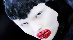 Fay's other stunningly realistic animal transformations include a stunning seahorse and a giraffe. Alexander Mcqueen Fashion S Dark Fairytale Bbc Culture