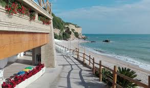 Expedia ofrece hoteles baratos en tus destinos favoritos. Camping Ripari Di Giobbe Camping Ortona Italien