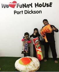 Rumah terbalik port dickson is located in port dickson. Ini Tempat Murah Sambil Boleh Rakam Gambar Lucu Bersama Anak Papa Mama Wajib Bawa Anak Pa Ma