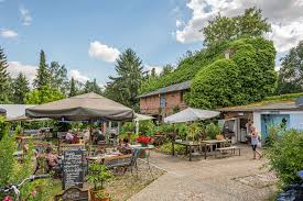 Café im garten, stahnsdorf, beelitzer mühlenverein, silvesterfeuer teltower altstadtmarkt, 14. Cafe Im Auenhof Und Kunstgalerie Aagaard Zeit Fur Berlin