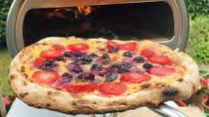 Ce four à bois est parfait pour préparer de délicieuses pizzas. L Avis D Un Chef Quel Est Le Meilleur Four A Pizza En 2021
