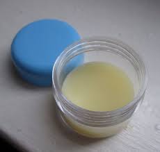 Easy Homemade Coconut And Beeswax Lip Balm Coconut Oil Lip Balm Beeswax Lip Balm Coconut Lip Balm