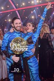 Join duck & goose at their dance party! Let S Dance 2017 Gil Ofarim Gewinnt Und Sylvie Meis Versext Die Show Express De