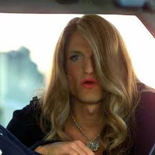 Georgia Ash (@GeorgieeLou)