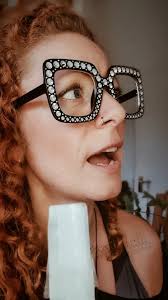 Lucy Brown handpoke tattooist