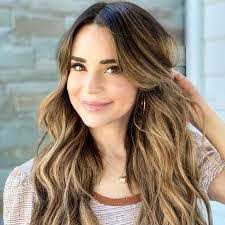 Rebekah Link's Instagram, Twitter & Facebook