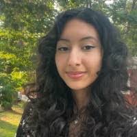 Leslie Gallegos's Instagram, Twitter & Facebook