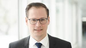 Neuer Kanzler für die HM