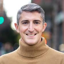 Celebrating Promotions and Emerging Leaders at HR&A