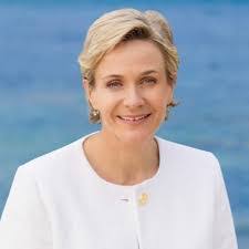 Jill Latham's Instagram, Twitter & Facebook