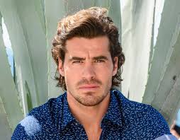 A nova temporada mantém o modelo de escola de talentos, mas traz temas como as relações interculturais e o. Pedro Sousa Integra Elenco Da Nova Novela Da Tvi Estou Feliz Com Este Novo Desafio