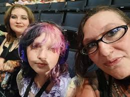 Hi Melanie , nice meeting you today . Sorry I missed seeing your message.  Hoping to meet up with the group for anything next time. Thanks Daisy