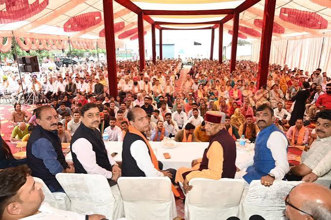 पंचायत चुनाव परिणाम से सहमे सुक्खू, खुद के लिए सुरक्षित सीट खोज रहे : जयराम ठाकुर - खबर अभी अभी