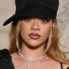 Dionne Alexander's Instagram, Twitter & Facebook