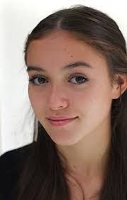 Tessa Pike's Instagram, Twitter & Facebook