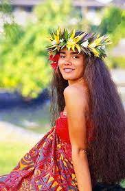 Tapa Living Her Hair Hawaiian Girls Hawaiian Hairstyles Island Girl
