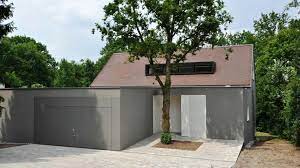 The transparent architectural language allows you to experience the seasons, even the times of day, in a completely new way. Traumhauser Wiederbesucht Ein Hofhaus Am Nordhang Dritte Staffel Traumhauser Br Fernsehen Fernsehen Br De