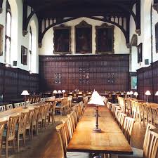 What It S Like To Study Abroad At Oxford University In 2020 Study Abroad England Study Abroad What Is Like