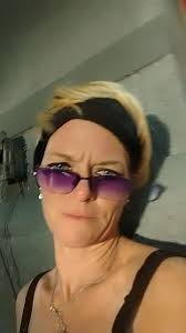 Introduction of a new member in a social group