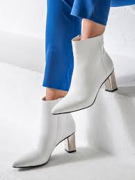 Bayan Bot Modelleri Ve Bot Fiyatlari Elle Shoes Bot Casual Hijab Outfit Cizmeler
