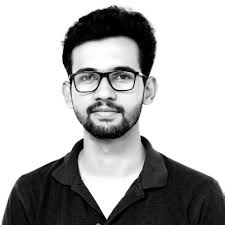 I am proud to announce that I have finally graduated.