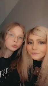 Abby Hahn's Instagram, Twitter & Facebook