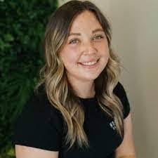 Elena Bryson's Instagram, Twitter & Facebook