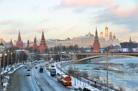 Данный комплекс исполняет роль крепости, святыни. Moskva Kreml Dvizhenie Po Prechistenskoj Naberezhnoj Zimoj Global Arbitration News