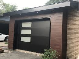 What Is The Ideal Garage Door For My House?