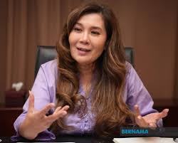 Masalah kedua yang dihadapi oleh negara berkembang yaitu adanya keterbatasan pekerjaan. Bernama Perhalusi Kaedah Penyampaian Jangan Pinggir Golongan Oku