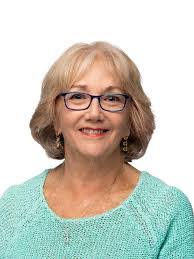 Betty Biss's Instagram, Twitter & Facebook