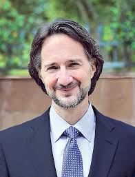 Under Wraps Youth Study Book (Under Wraps Advent series): Renfroe, Rob:  9781426793790: Amazon.com: Books