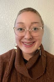 Carolyn Coyle's Instagram, Twitter & Facebook