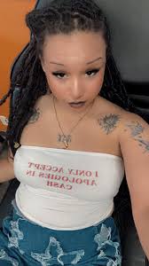 Any tattoo men here that pull up?