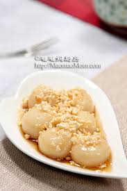 Sweet Glutinous Rice Balls With Roasted Peanuts By Maomaomom This Is Hong Kong Style Tang Yuan Made With Glutino With Images Glutinous Rice Sweet Soup Chinese Dessert