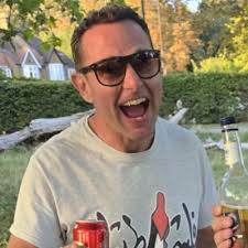 RIZZY-G (@gilesgeddes)