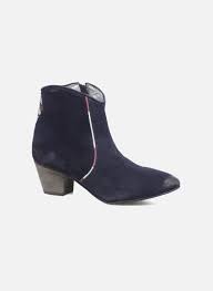 Boots, bottes, bottines, baskets… retrouvez la collection de chaussures femme kaporal pour portées avec un jean, des boots ou bottines plates sublimeront notre silhouette pour un look à la fois. Chaussures Kaporal Femme Achat Chaussure Kaporal