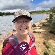 What are some family-friendly hiking trails in Rocky Mountain National Park  suitable for kids?